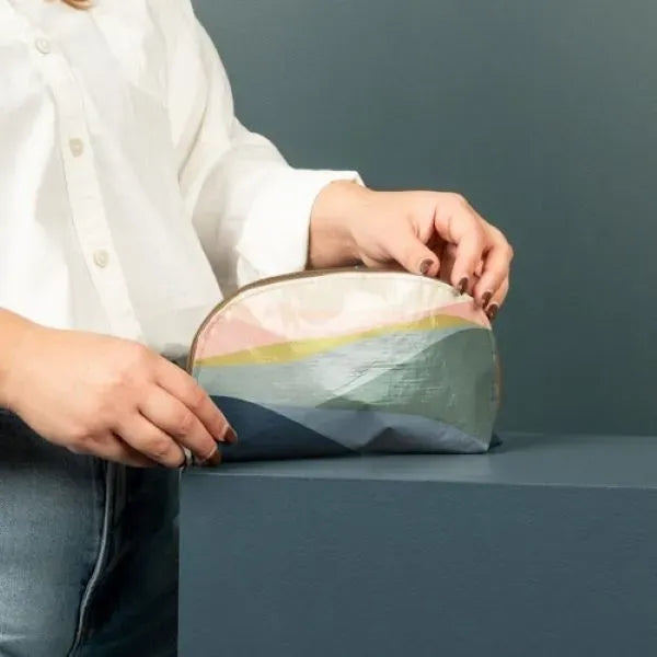 Glam Clam - Laminated Non-woven RPET