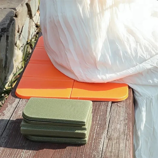 XPE outdoor convenient foldable cushion foam picnic mat dust