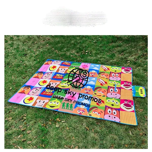 Foldable Outdoor Waterproof & Anti-sand Picnic Mat