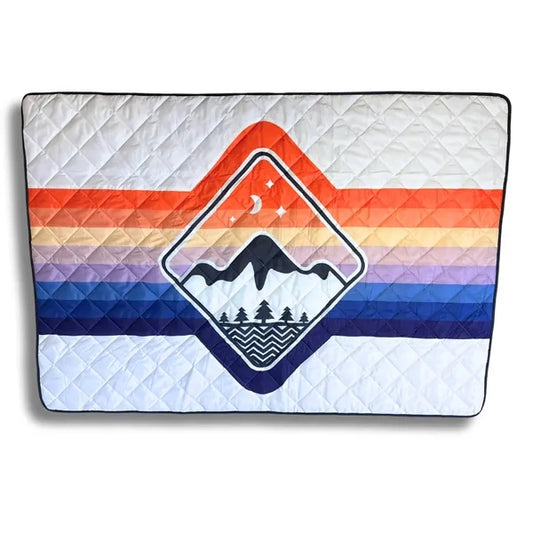 Quilted Blanket with Bag