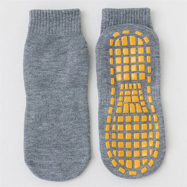 Non-Slip Yoga Trampoline Mid Tube Socks for Children