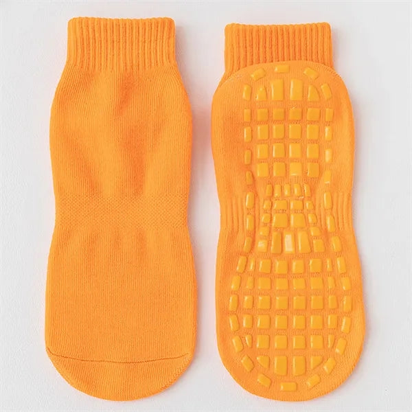 Non-Slip Yoga Trampoline Mid Tube Socks for Children
