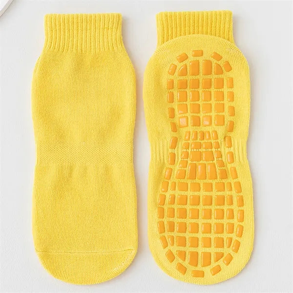 Non-Slip Yoga Trampoline Mid Tube Socks for Children