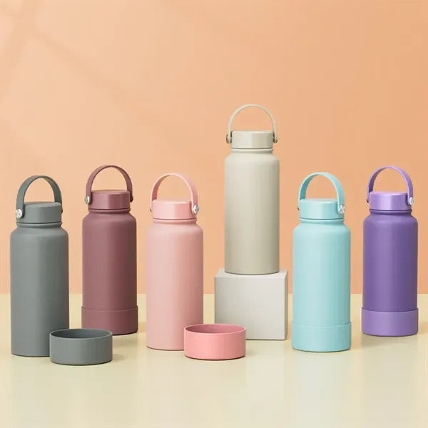 40oz Insulated Sports Bottle With Silicone handle and band