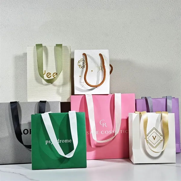 High-grade White Cardboard Shopping Bag
