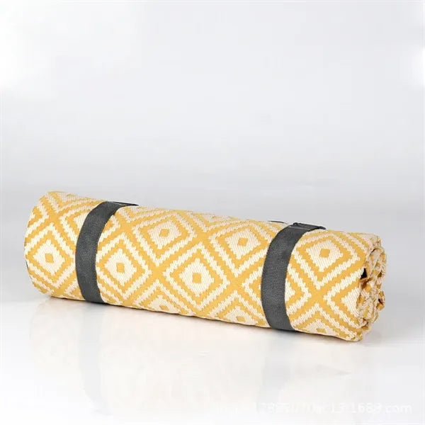 Outdoor Roll-Up Picnic Blanket