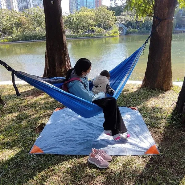 Sandproof Pocket Picnic Blanket