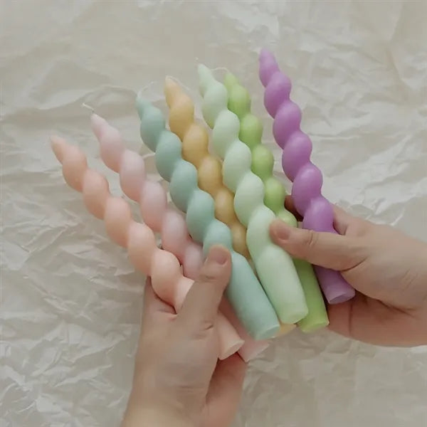 Stunning Cream Spiral Candles