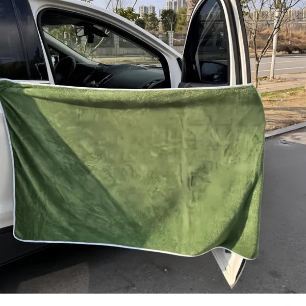 Magnetic Outdoor Beach Bath Towel Fixed On The Car