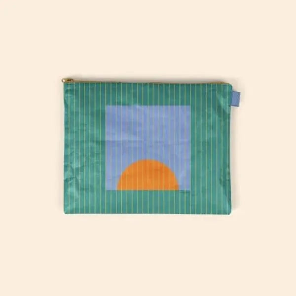 Dollface Pouch - SofTek