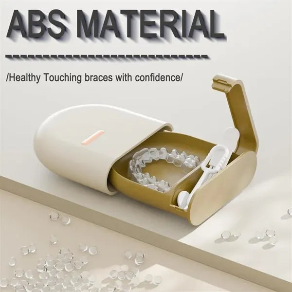 Retainer Case with Vent Holes