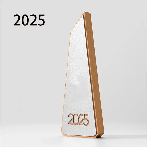 Beech-Aluminum Hybrid Trophy