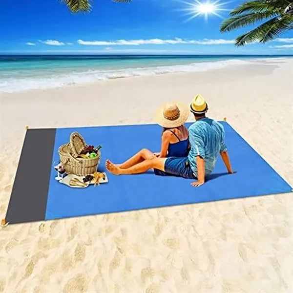 Foldable Waterproof Outdoor Blanket with Carry Pouch