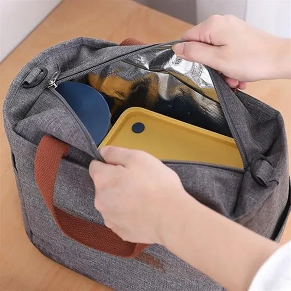 Fashionable hand-held ice bag