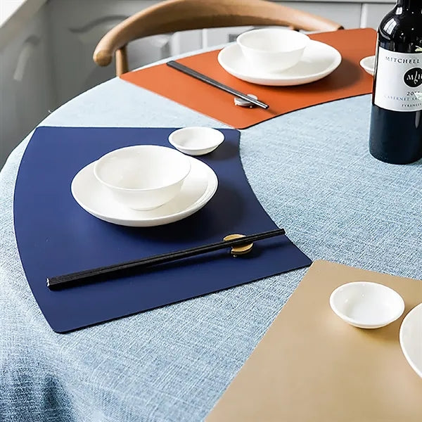 Minimalist Fan-Shaped Table Mat