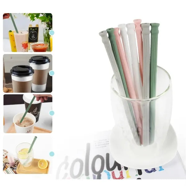 Collapsible silicone straw with capsule case