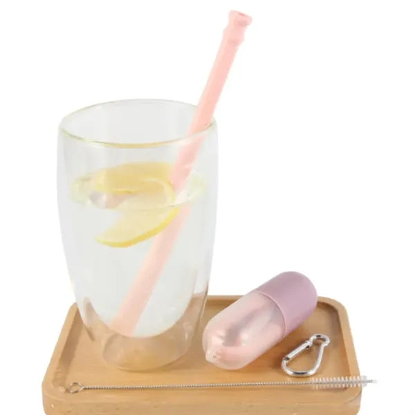 Collapsible silicone straw with capsule case