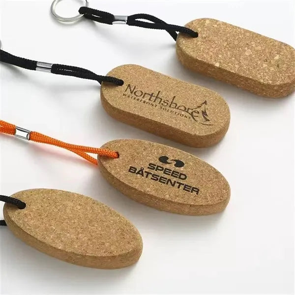 Cork keychain that can float on the water surface