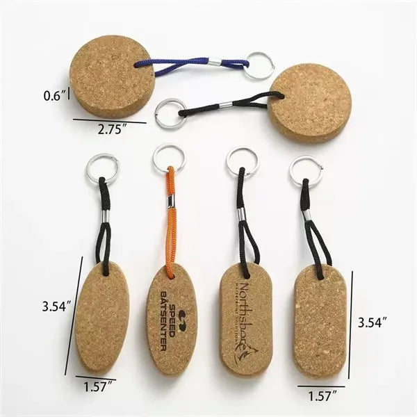 Cork keychain that can float on the water surface