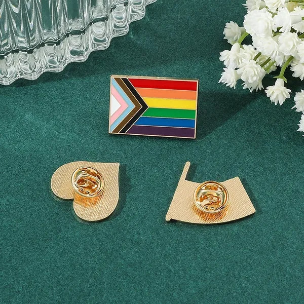 Metal Rainbow Heart Flag Pin Pride Parade Accessories