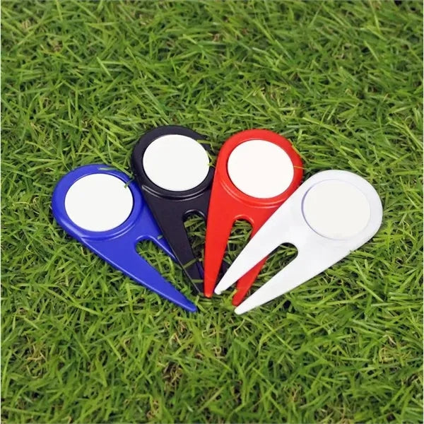Divot Tool with (4) 3 1/4" Plastic Tees