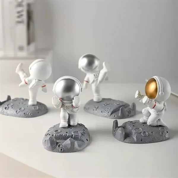 Astronaut Design Phone Holder