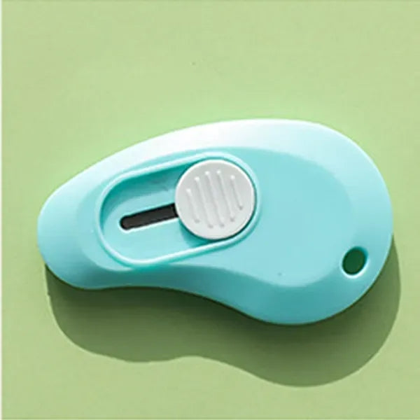 Portable mini utility knife