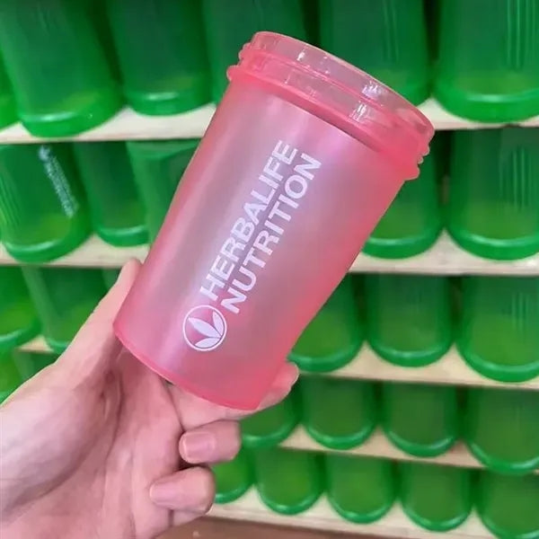 13.5 oz Shaker Bottles for Protein Mixes