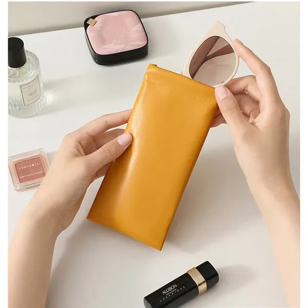 Compact Glasses Sleeve