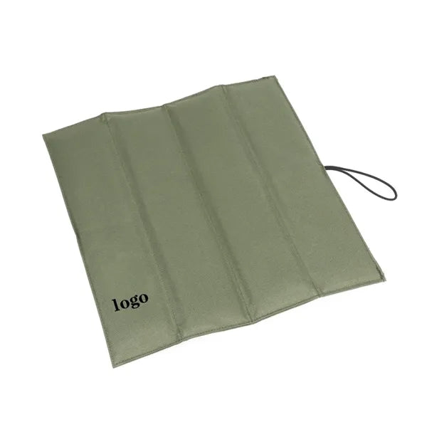Heat-insulating and moisture-proof outdoor picnic mat