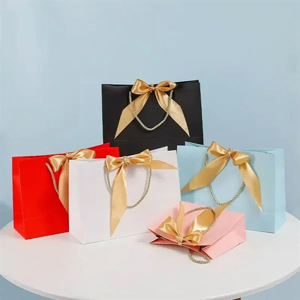 Luxury Customized Gift Paper Bags with Handle And Ribbon
