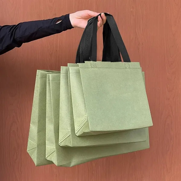 Environmentally friendly non-woven gift bags