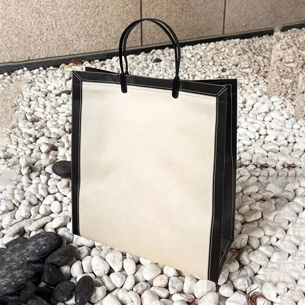 Environmentally friendly non-woven gift bags