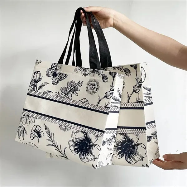 Environmentally friendly non-woven gift bags