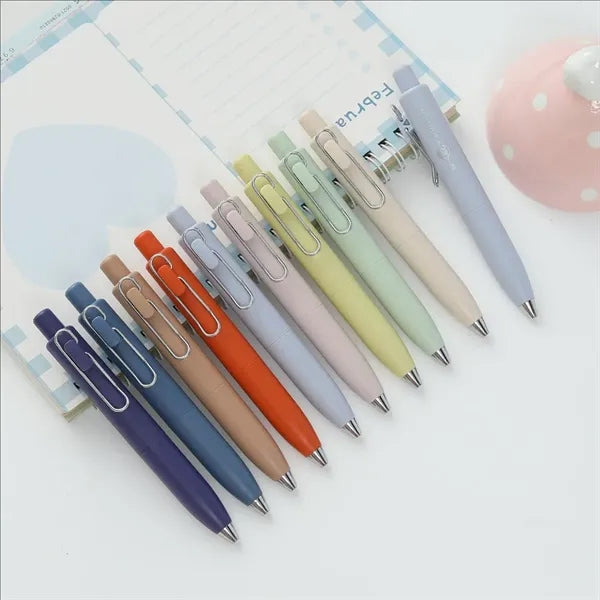 Convenient And Portable Black Gel Pen