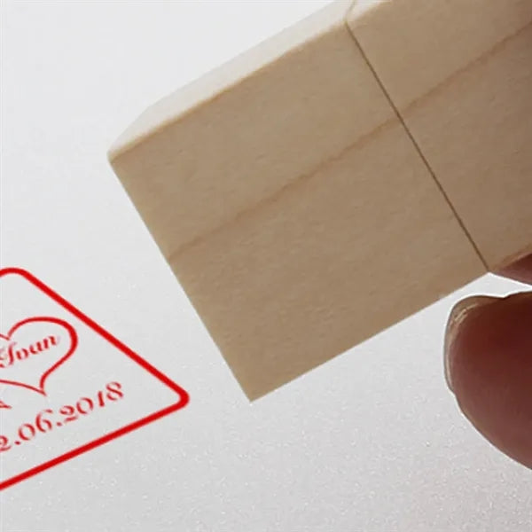 Compact Seal-Shaped High-Speed Wooden USB 3.0 Flash Drive