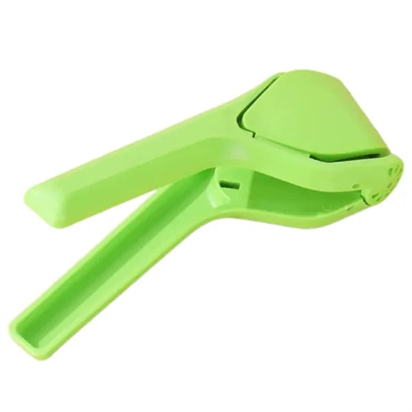 Easy to Squeeze Manual Juicer