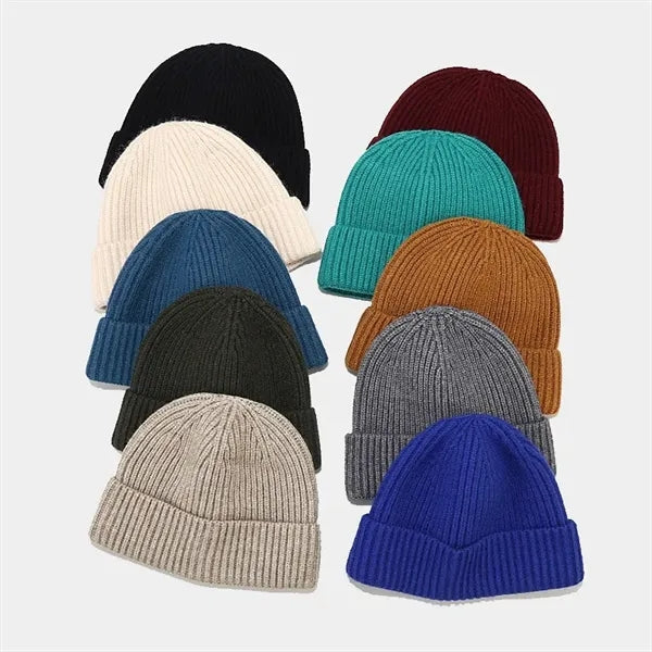 And fashionable knitted melon skin hat