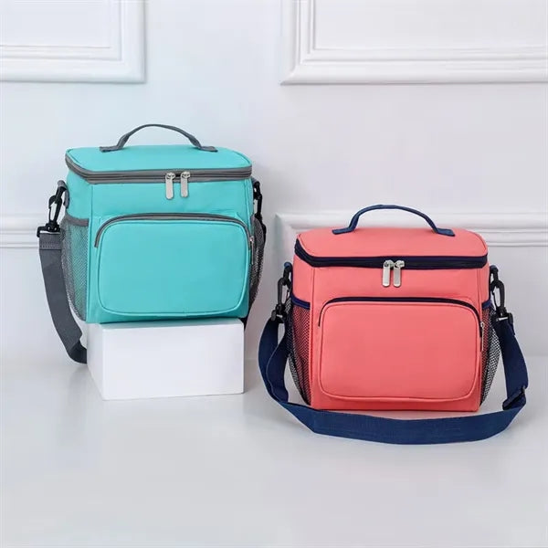 Portable fresh-keeping thermal insulation bag