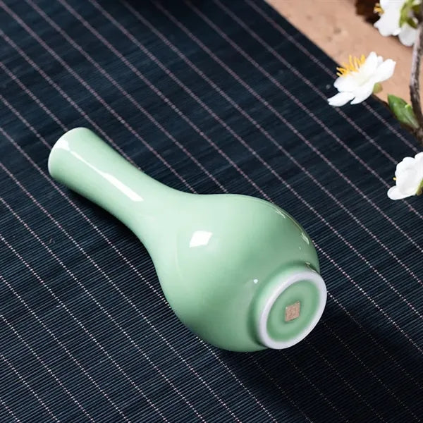 Graceful Teardrop Long Neck Ceramic Decorative Flower Vase