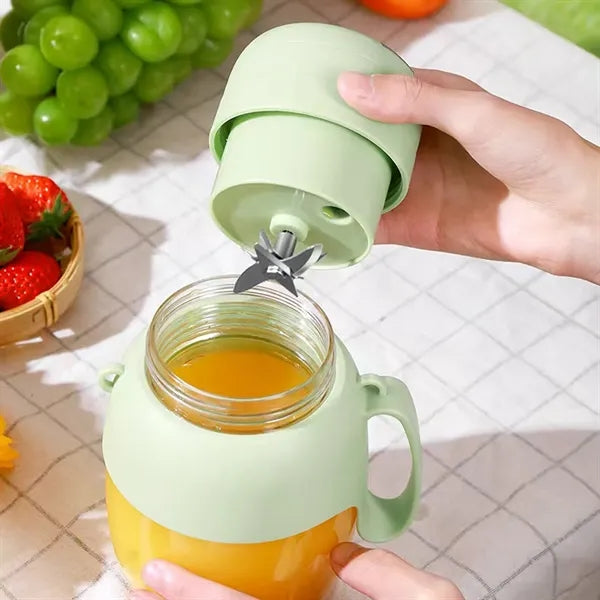 Portable Electric Juicer Cup Rechargeable Smoothie Blender