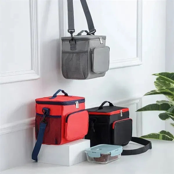 Portable fresh-keeping thermal insulation bag