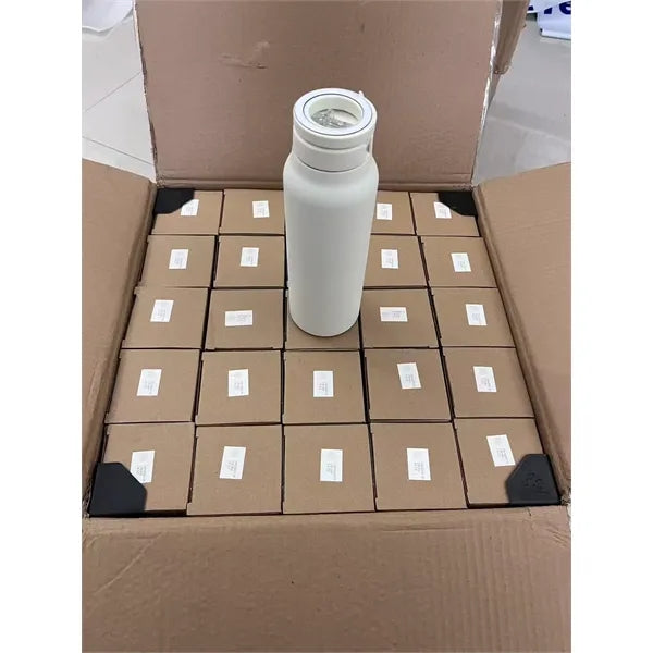 Water bottle with magsafe phone mount