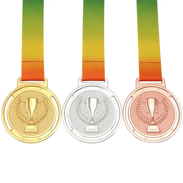 Trophy-patterned metal medal