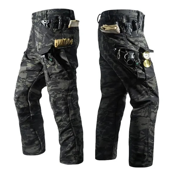 Rugged softshell pants with fleece lining, water-repellent