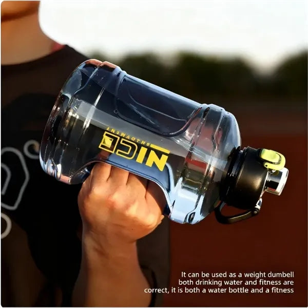 Portable water bottle for fitness and outdoor activities