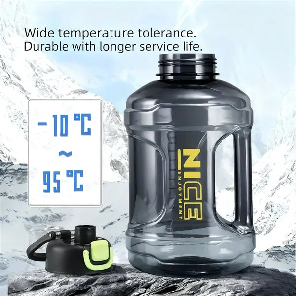 Portable water bottle for fitness and outdoor activities