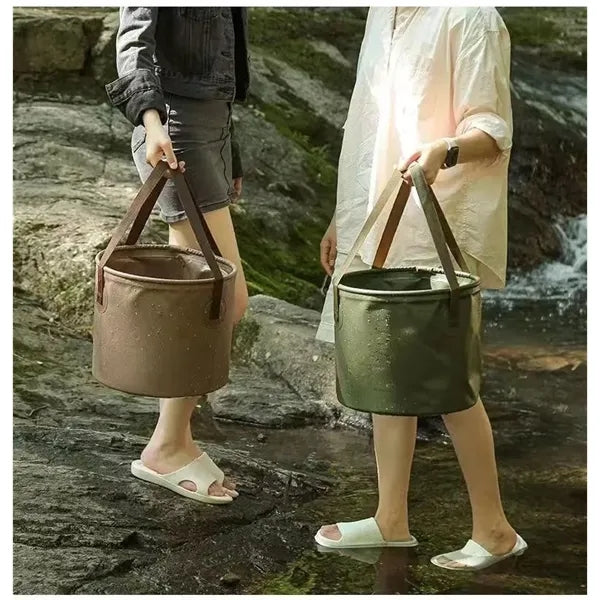 2.6 gallon collapsible water bucket with handle for fishing