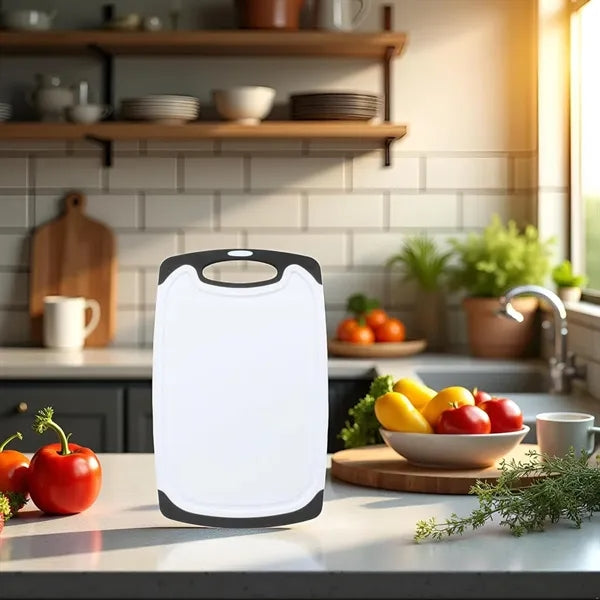 Plastic cutting board