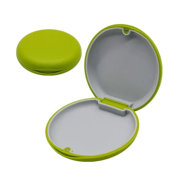 Orthodontic Retainer and Mouth Guard Case